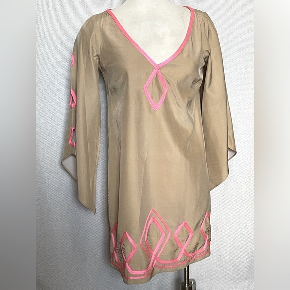 Alice & Trixie Dresses & Skirts - Alice & Trixie silk dress